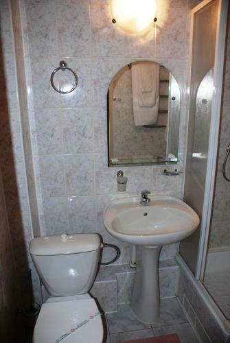 Polet Hotel