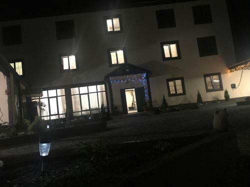 Hostal Zolotoe Runo Guesthouse