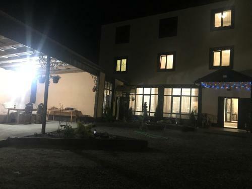 Hostal Zolotoe Runo Guesthouse