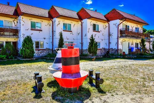 Hotel Pansionat Yakor