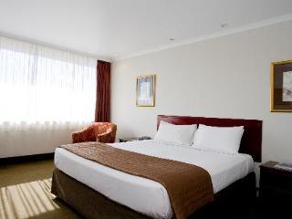 Fountainside Hotel