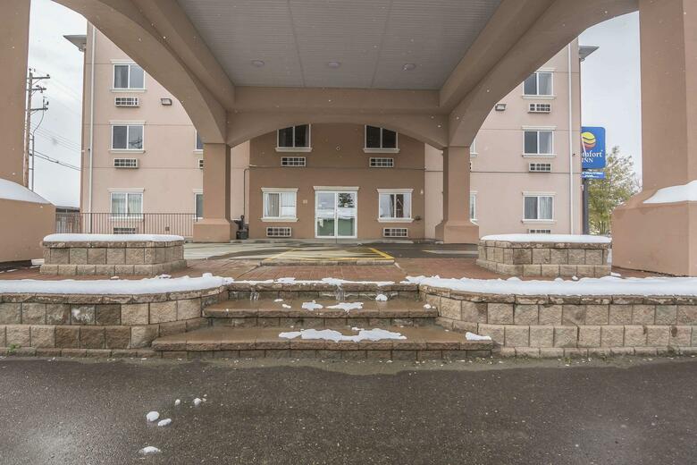 Hotel Comfort Inn & Suites