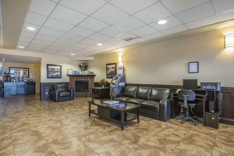 Hotel Comfort Inn & Suites