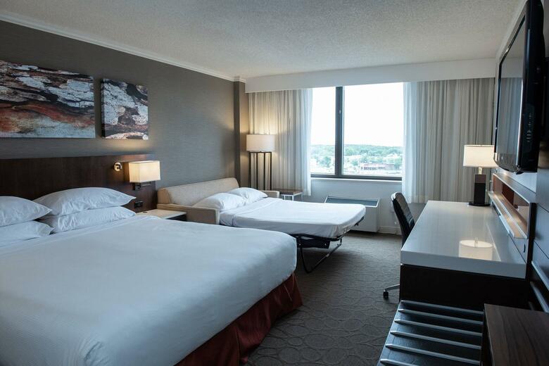 Hotel Holiday Inn Saguenay-convention Center