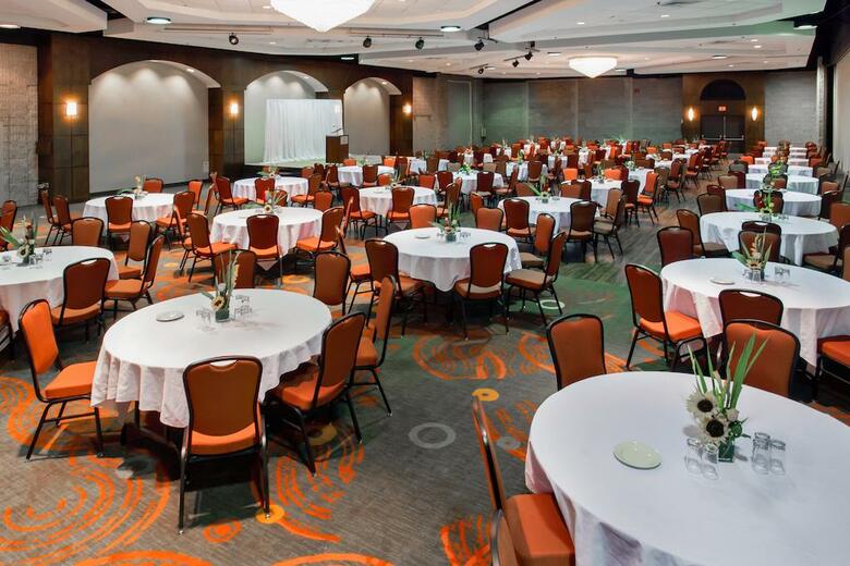 Hotel Holiday Inn Saguenay-convention Center
