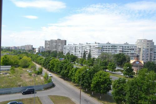 Apartments 40 Let Pobedy 51v