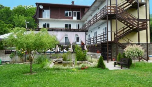 Hostal Guesthouse Solnechniy