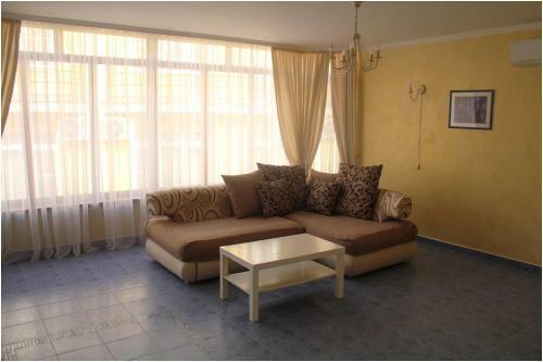 Hostal Assol Guest House