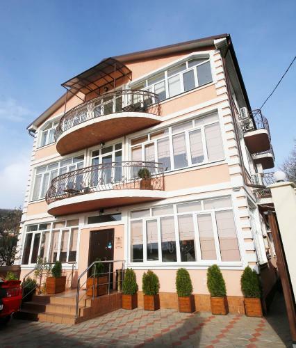 Hostal Guest House Amigo