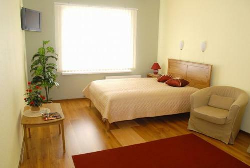 Hotel Guest House Aravana
