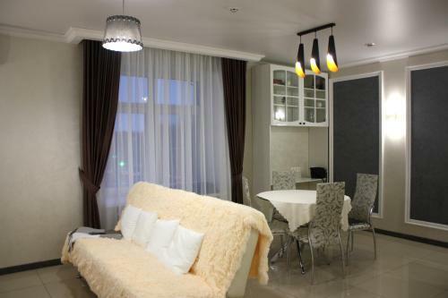 Apartment On Demonstratsii
