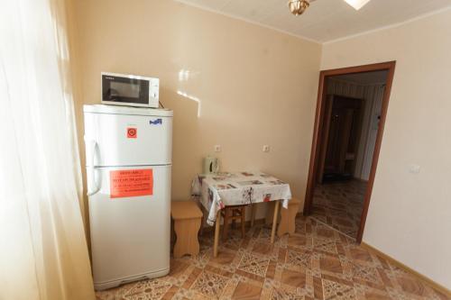 Apartment On Artamonova 6/1