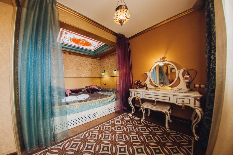 Victoria Hotel