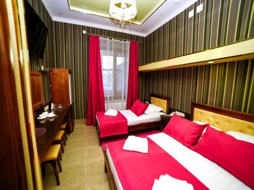 Hotel Boston On Baltakhinova 17