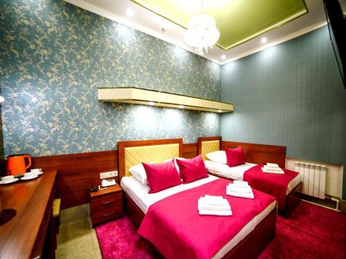 Hotel Boston On Baltakhinova 17