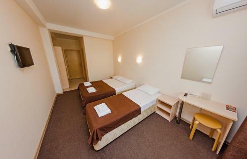 Hostal Iris Guest House