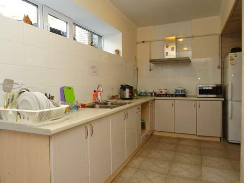 Hostal Iris Guest House