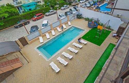 Hostal Iris Guest House