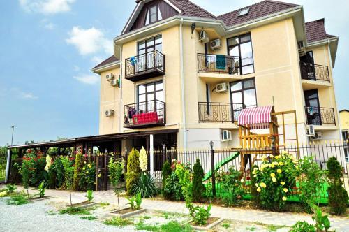 Hostal Guest House Villa U Morya