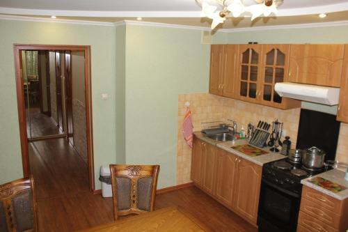 Apartment On Partizanskiy Prospekt 58