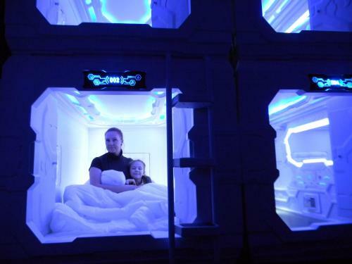 Albergue Capsule Hotel Orion