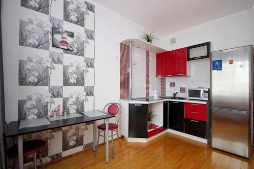 Apartment On Serova 45