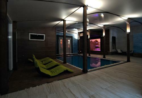 Termanly Aqua Hotel