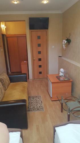 Teatralnaya Hotel