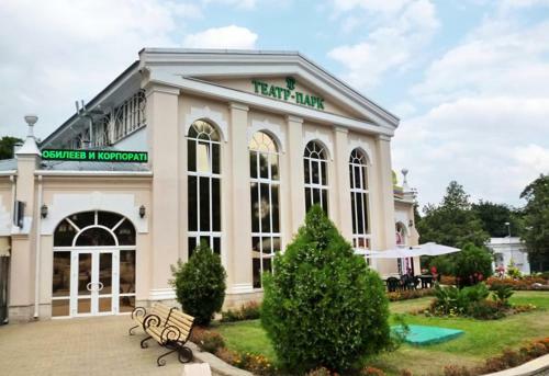 Teatralnaya Hotel