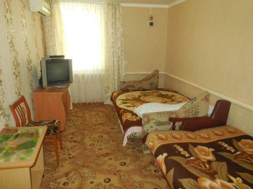 Hostal Antonina Guest House