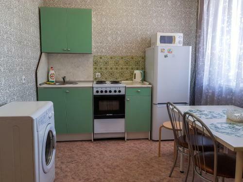 Apartments At Isaichienko 18