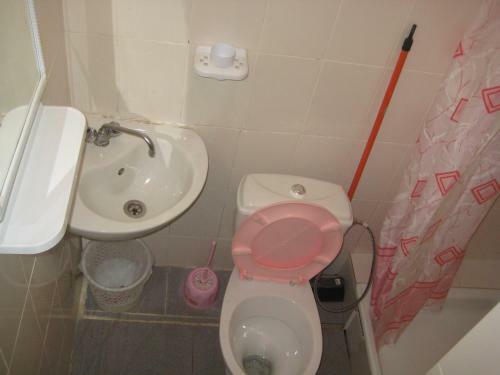 Hostal Alagg Guest House