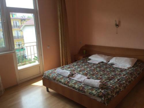 Cosy Hostel On Dekabristov 103b