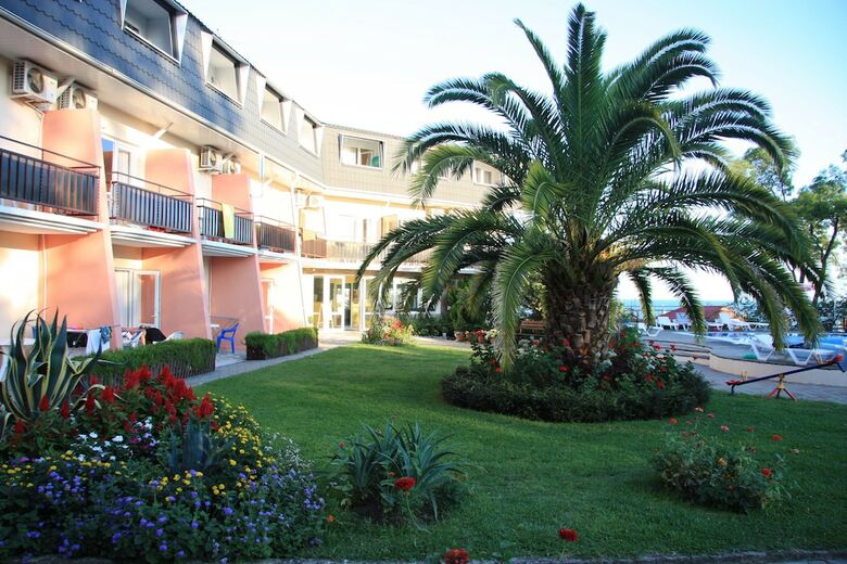 Waterloo Hotel