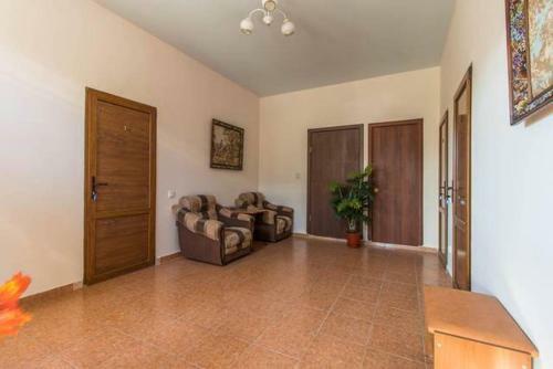 Hostal Gavan Guest House