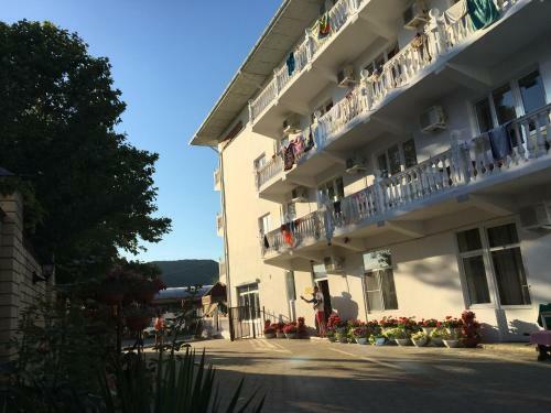 Hostal Flamingo Guest House