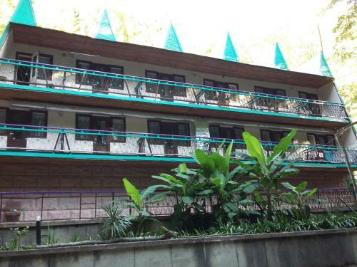 Izumrud Hotel