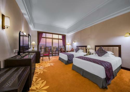 Heshan Phoenix Hotel