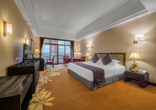 Heshan Phoenix Hotel