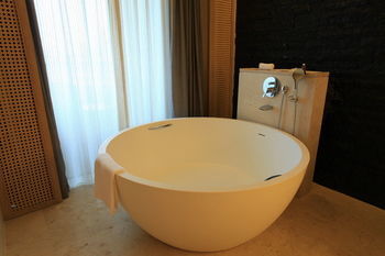 Hotel Crowne Plaza Hailing Island
