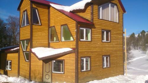 Posada Polianka Niezhnaia