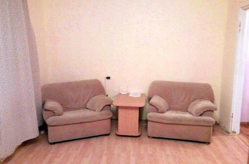 Apartment On Neftyanikov 48
