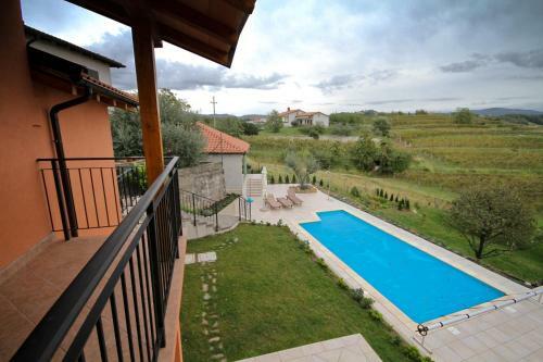 Zoi Apartments