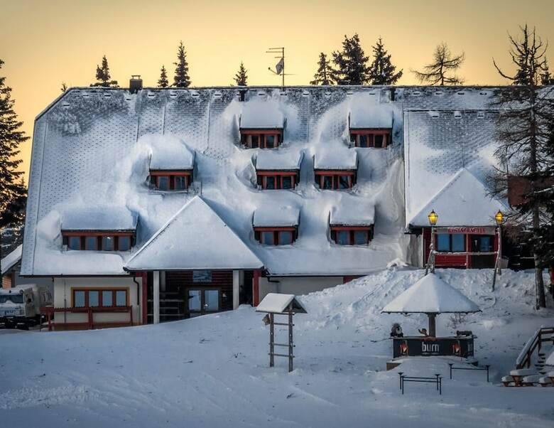Hotel Krvavec
