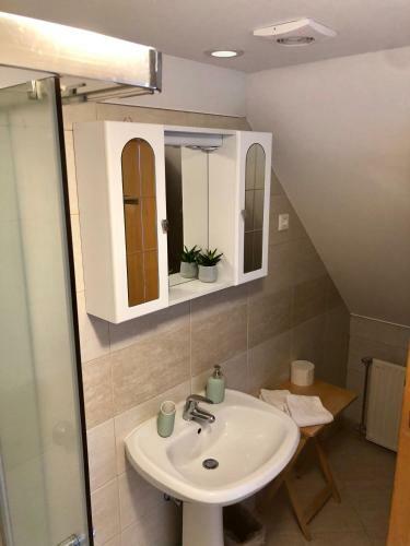 Hostal Encijan Apartments