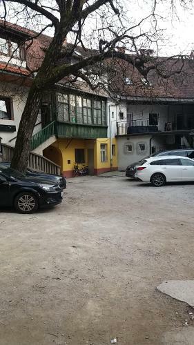 Central Antique Apartments