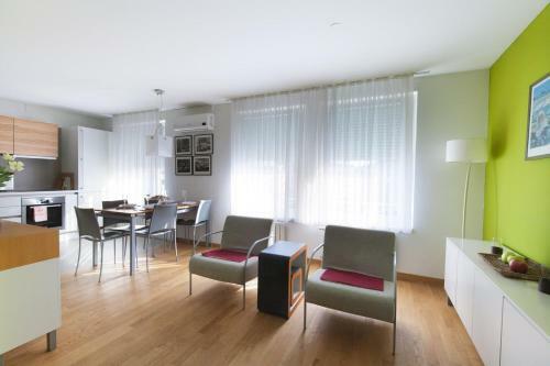 Apartment Eva Tour As