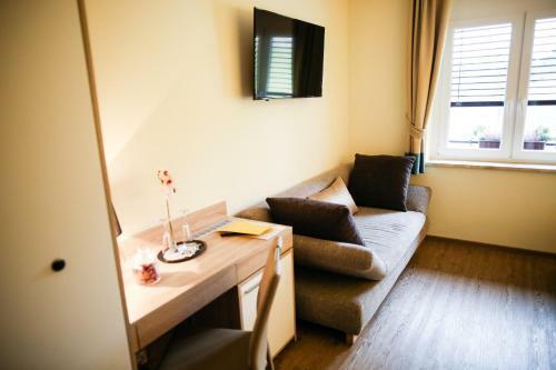 Hostal Guest House Vila Moj Mir
