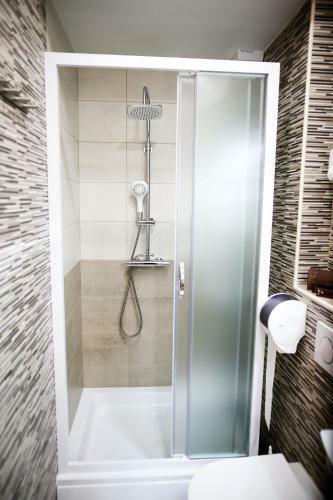 Hostal Guest House Vila Moj Mir