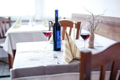 Hostal Guest House Vila Moj Mir